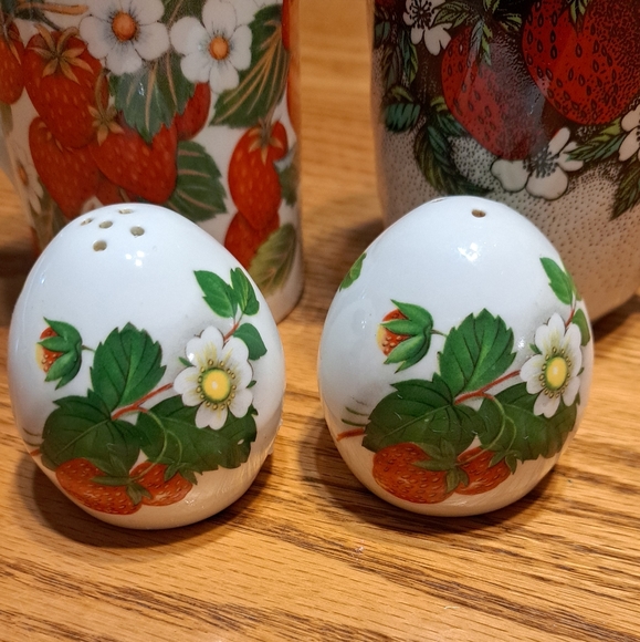Strawberry China collection - Picture 2 of 8